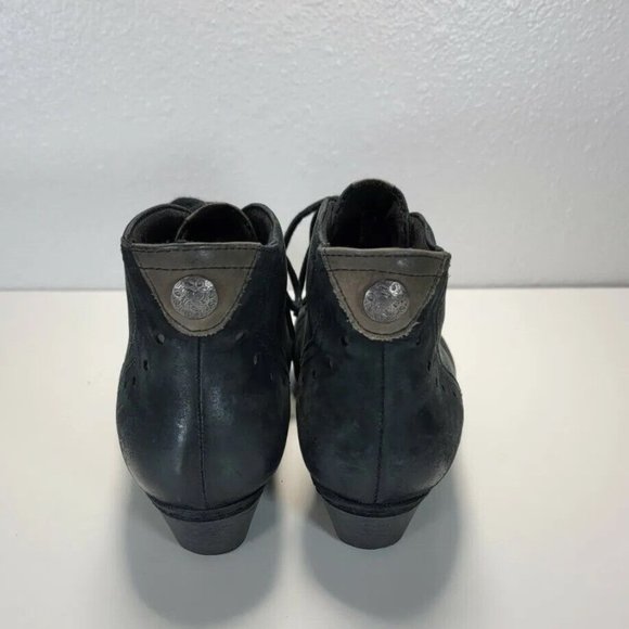 Cobb Hill CBD15ST Aria Ankle Black Leather Chukka Booties Boots Women's US 6 M - Picture 2 of 7